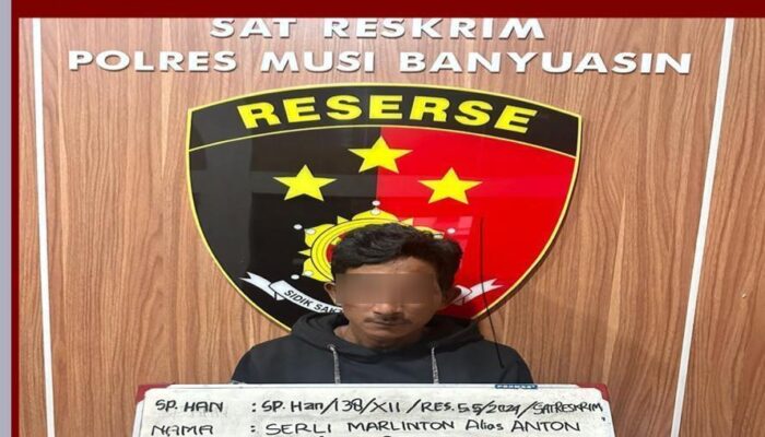 Minyak Ilegal Terbakar Polsek Keluang Amankan Tersangka dan Barang Bukti