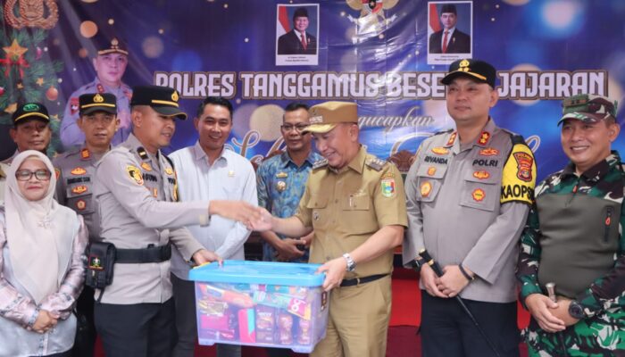 Kapolres Tanggamus dan Forkopimda cek Pos Pengamanan Operasi Lilin 2024