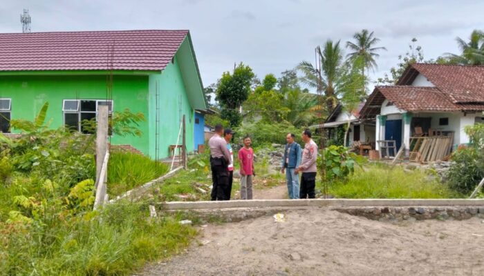 Polsek Semaka Tindaklanjuti Penutupan Akses Jalan oleh SMP PGRI 1 Semaka 